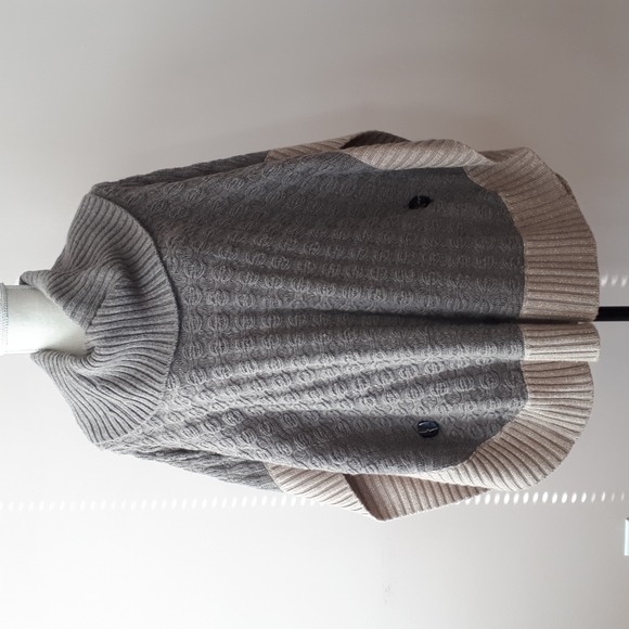 Ringspun Sweaters - Ringspun knit poncho